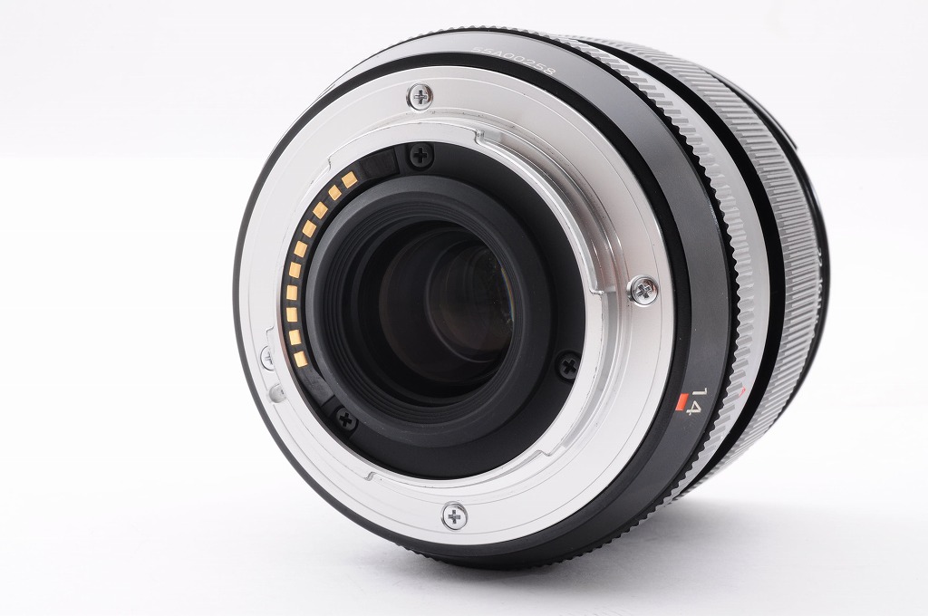 Fujifilm XF 14mm f/2.8 R Super EBC Ultra Wide Angle FUJINON